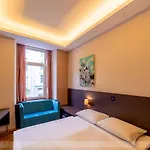 Hotel Center