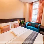 Center Hotel