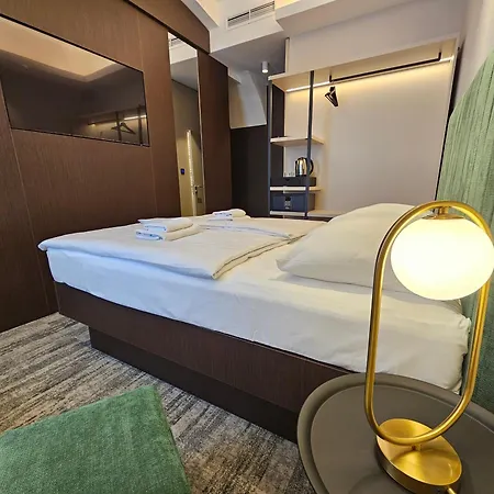 Hotel Center