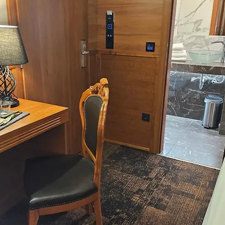 Center Готель 3*